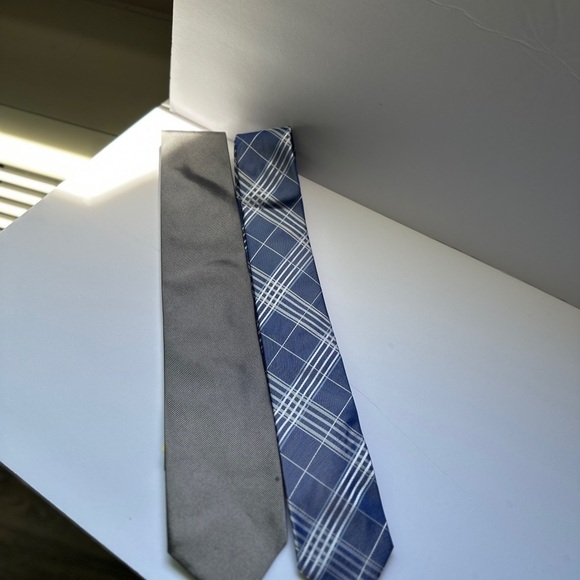 Brooks Brothers & Express Silk Elegant  Ties - Picture 2 of 4